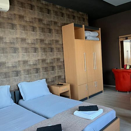 In Club Aparthotel วรินรัชกา บานยา ภายนอก รูปภาพ