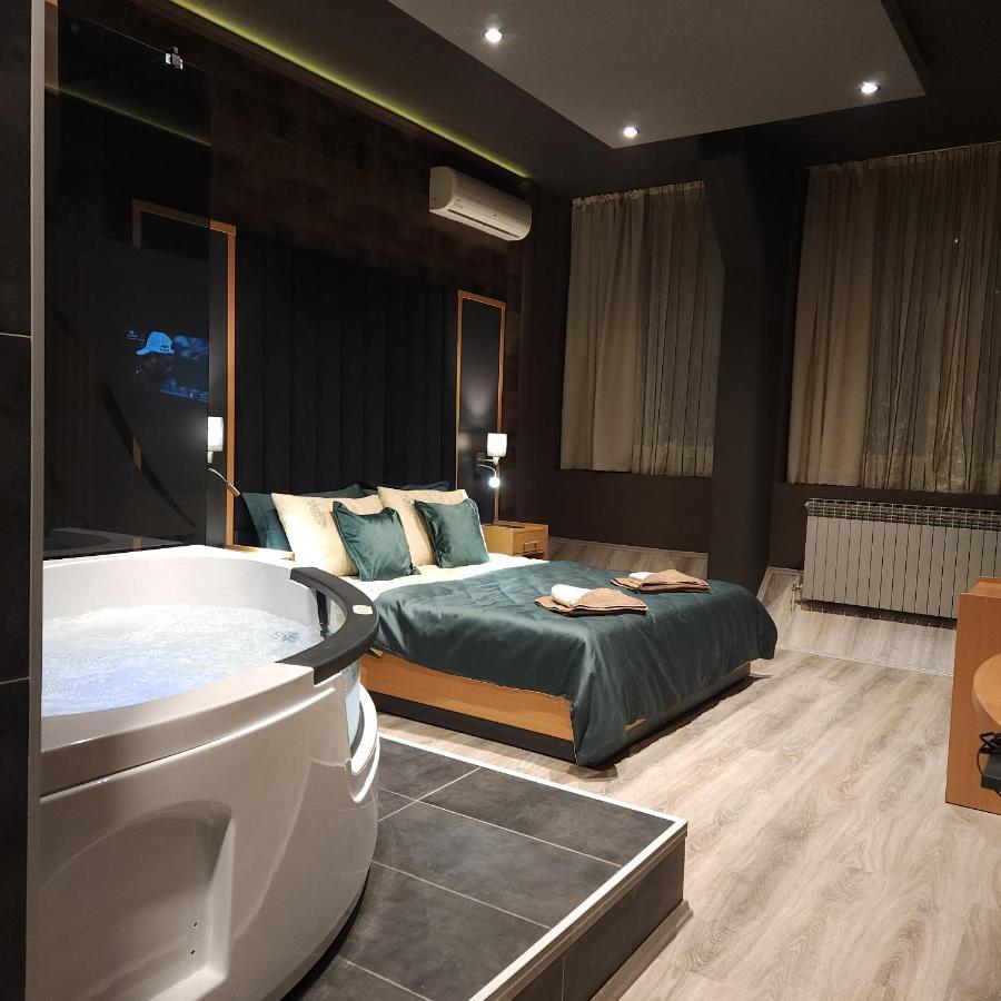 In Club Aparthotel วรินรัชกา บานยา ภายนอก รูปภาพ