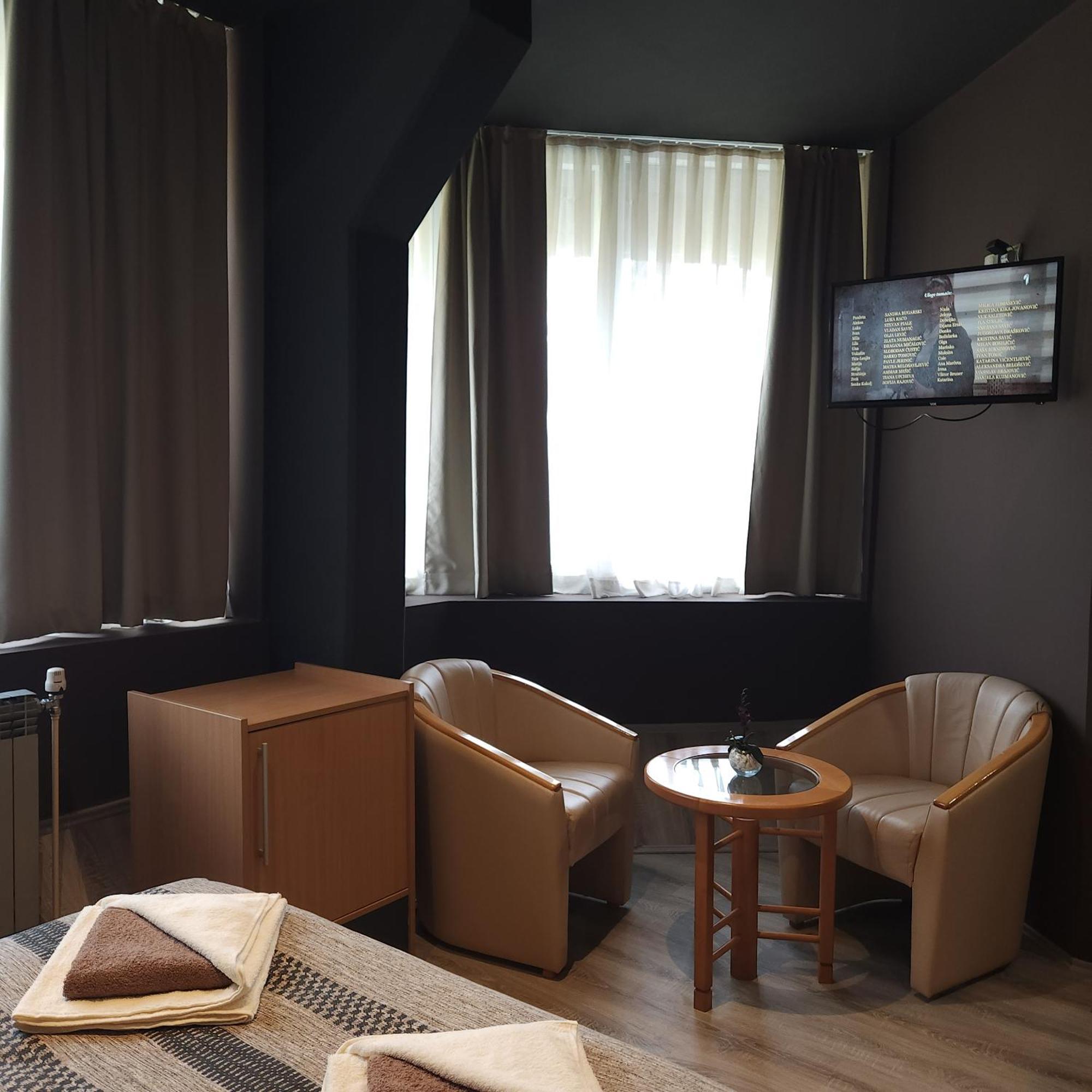 In Club Aparthotel วรินรัชกา บานยา ภายนอก รูปภาพ